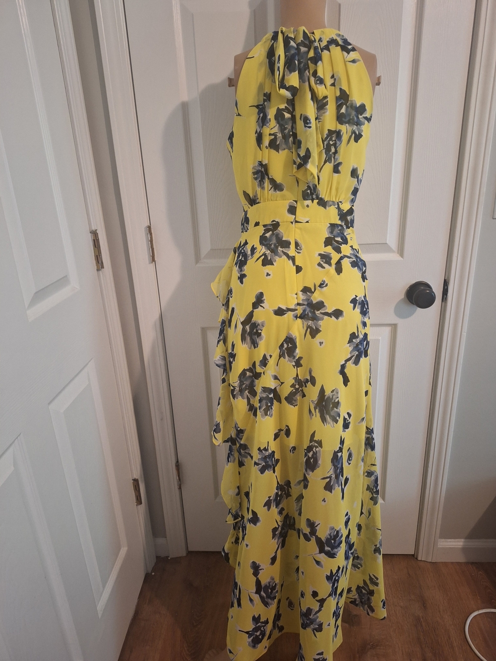 🌼 Eliza J Yellow Floral Maxi Dress – Excellent Condition - Picture 5 of 10